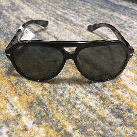 Dolce and Gabbana Sunglasses - Picture 2 of 5